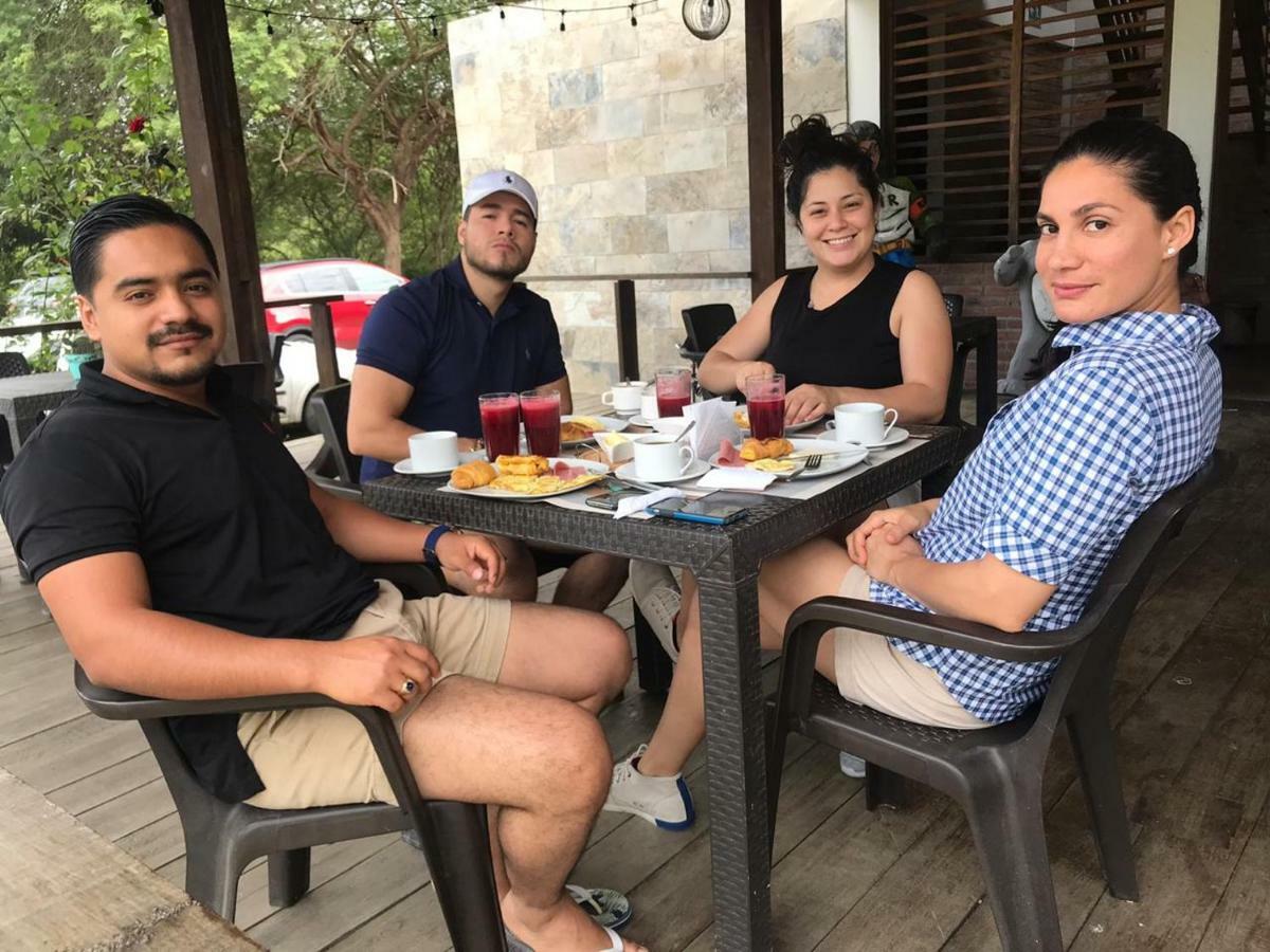מונטניטה Tavarua Hotel מראה חיצוני תמונה